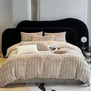 High-End Faux Fur Comforter Bedding Set Plush Stripe Quilt Duvet Cover Full Set Double Bed Sheets and pillow cases for Winter