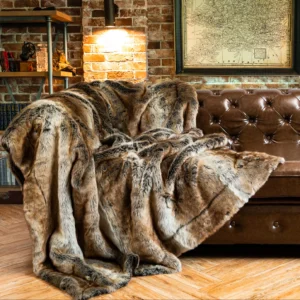 Battilo Faux Fur Blanket Luxury Fluffy Plaid Throw Blanket Winter Thick Warm Sofa Blanket Plush Fur Throws for Bed Bedroom Decor